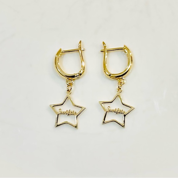 Swiftie Star  Earrings - Picture 4 of 4